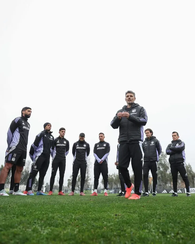 Fernando Ortiz revela su esquema ideal y que pretende utilizar en el Cacique. Foto: Colo Colo.