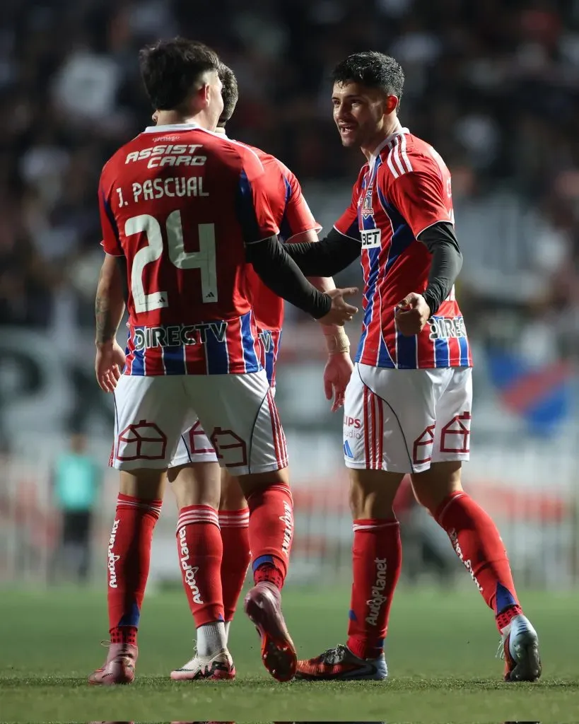 Cristián Riquelme puede ser alternativa en los partidos para Fernando Ortiz. Foto: Colo Colo.