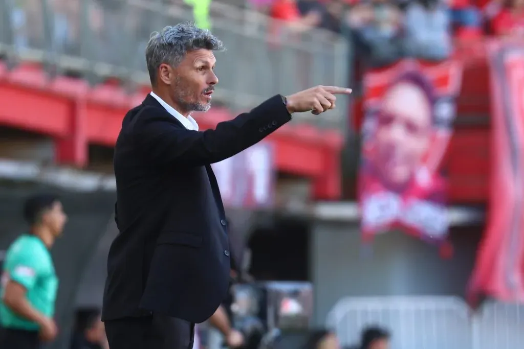 Fernando Ortiz durante el compromiso entre Colo Colo y Ñublense. Imagen: Eduardo Fortes/Photosport