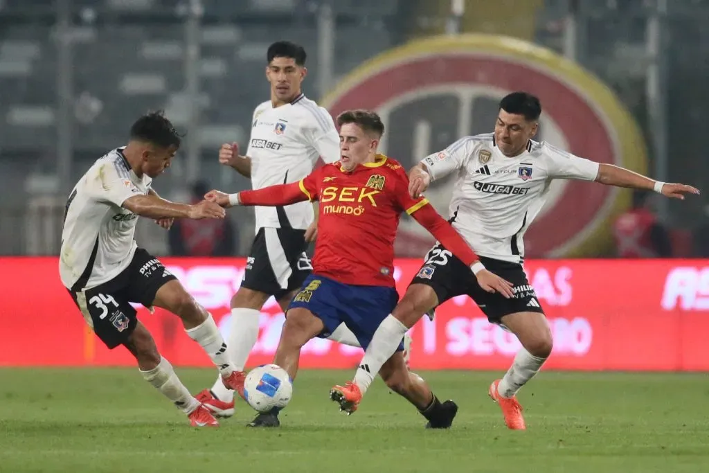 Colo Colo y Unión Española se verán las caras en Santa Laura posiblemente con público visita. Imagen: Dragomir Yankovic/Photosport