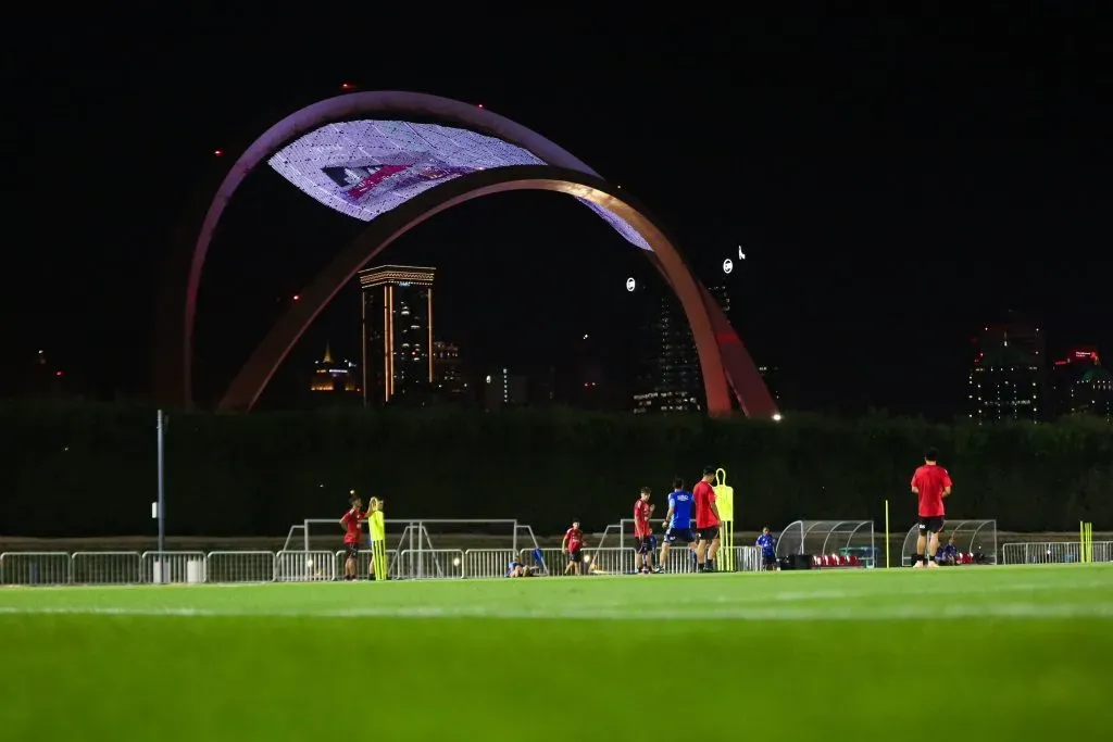 Chile entrena en Qatar preparando su debut en el Mundial sub 17 | Foto: FFCH