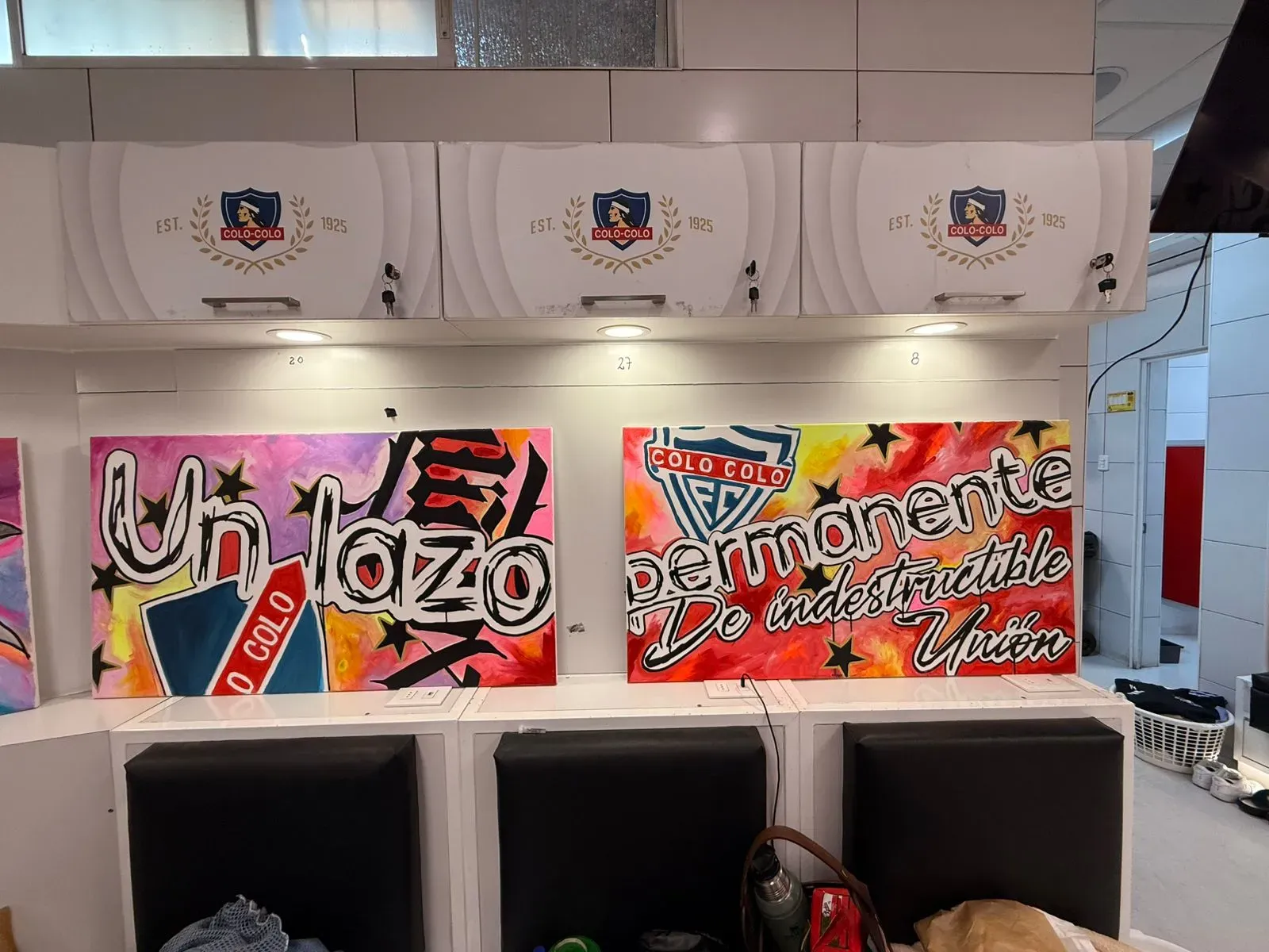 Una de las frases que se hace presente en el renovado camarín de Colo Colo Femenino.Imagen: Cedida a DaleAlbo