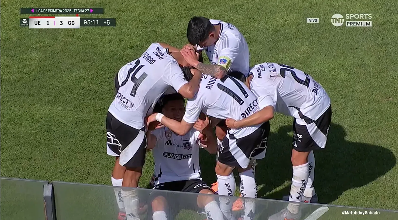 Esteban Pavez luce la jineta de capitán de Colo Colo.