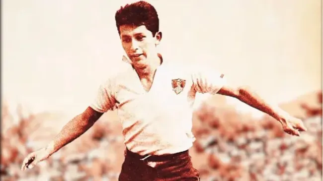 Chamaco Valdés jugando un partido con Colo Colo. Imagen: Archivo