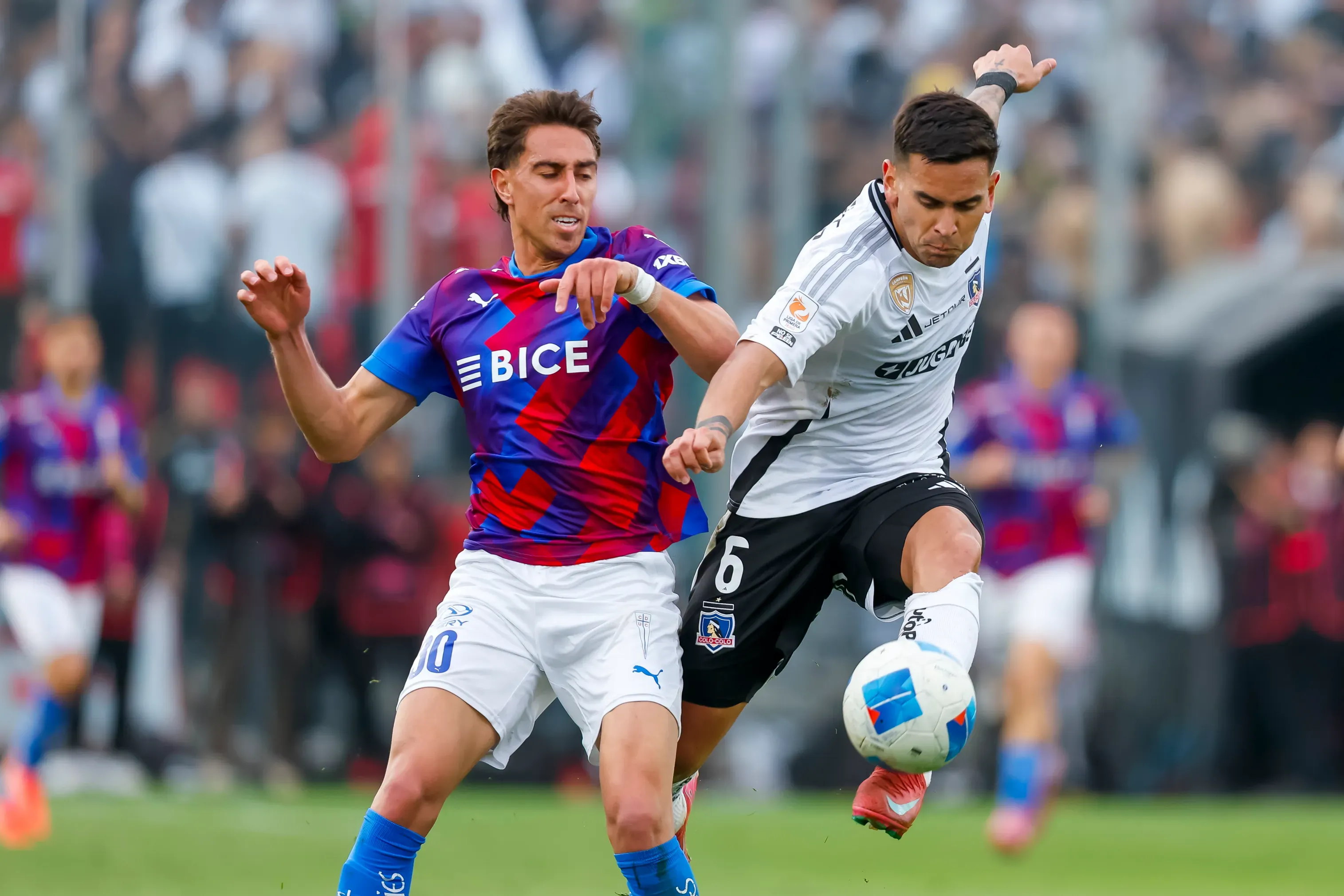 Universidad Católica se fija en Sebastián Vegas de Colo Colo. Imagen: Pepe Alvujar/Photosport