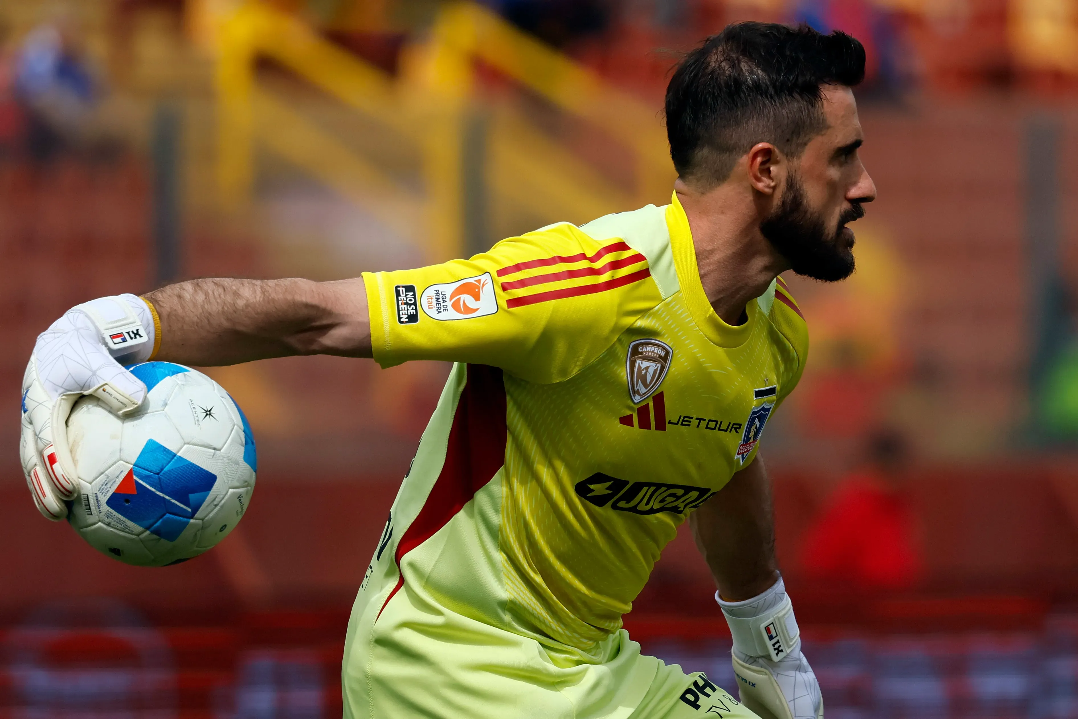 El Tuto fue consultado sobre la opción de que el Cacique salve el año clasificando a la Copa Sudamericana y entregó una sincera respuesta.