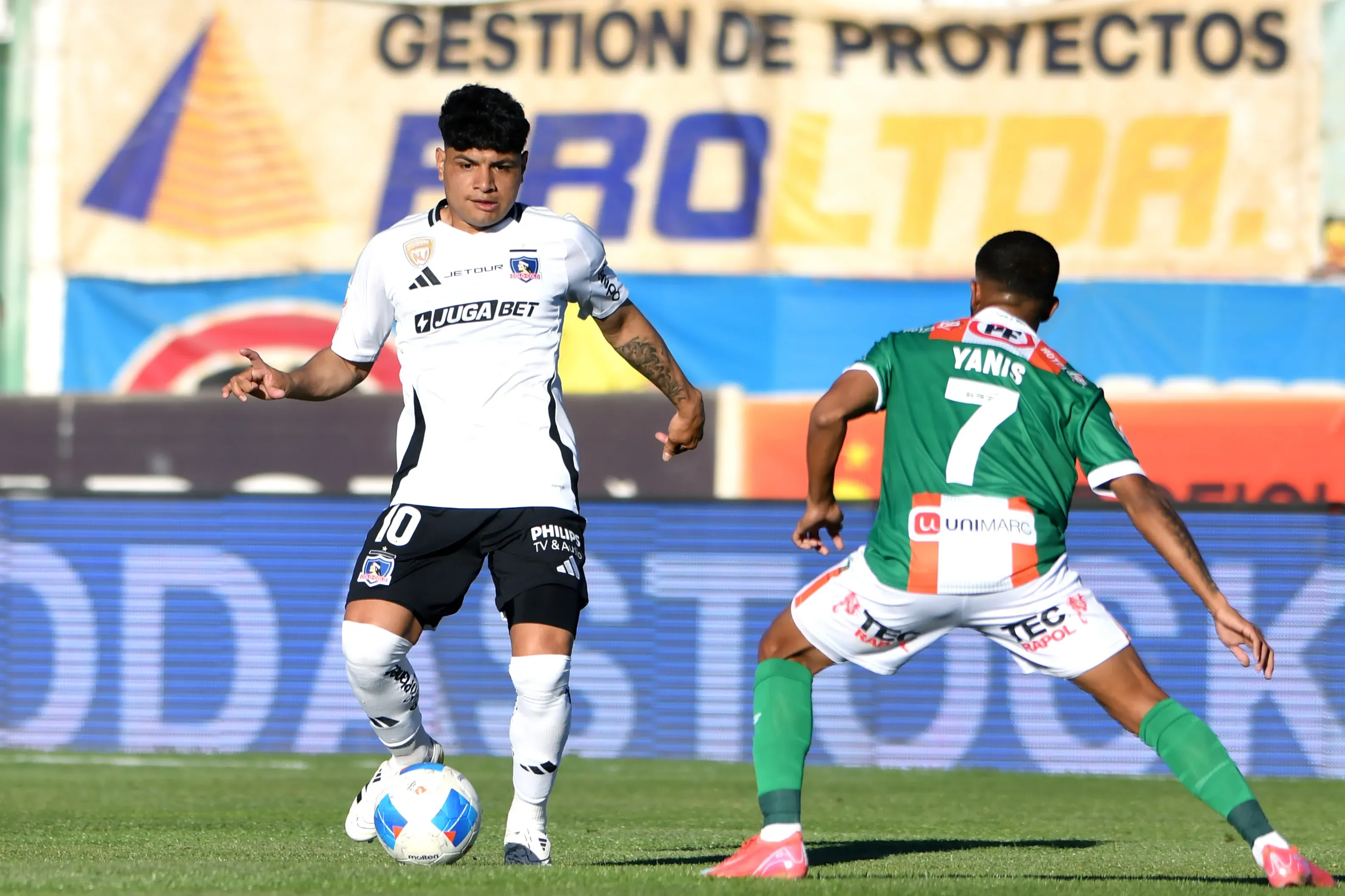 Patricio Yáñez critica el rendimiento de Claudio Aquino en Colo Colo. Imagen: Alejandro Pizarro/Photosport