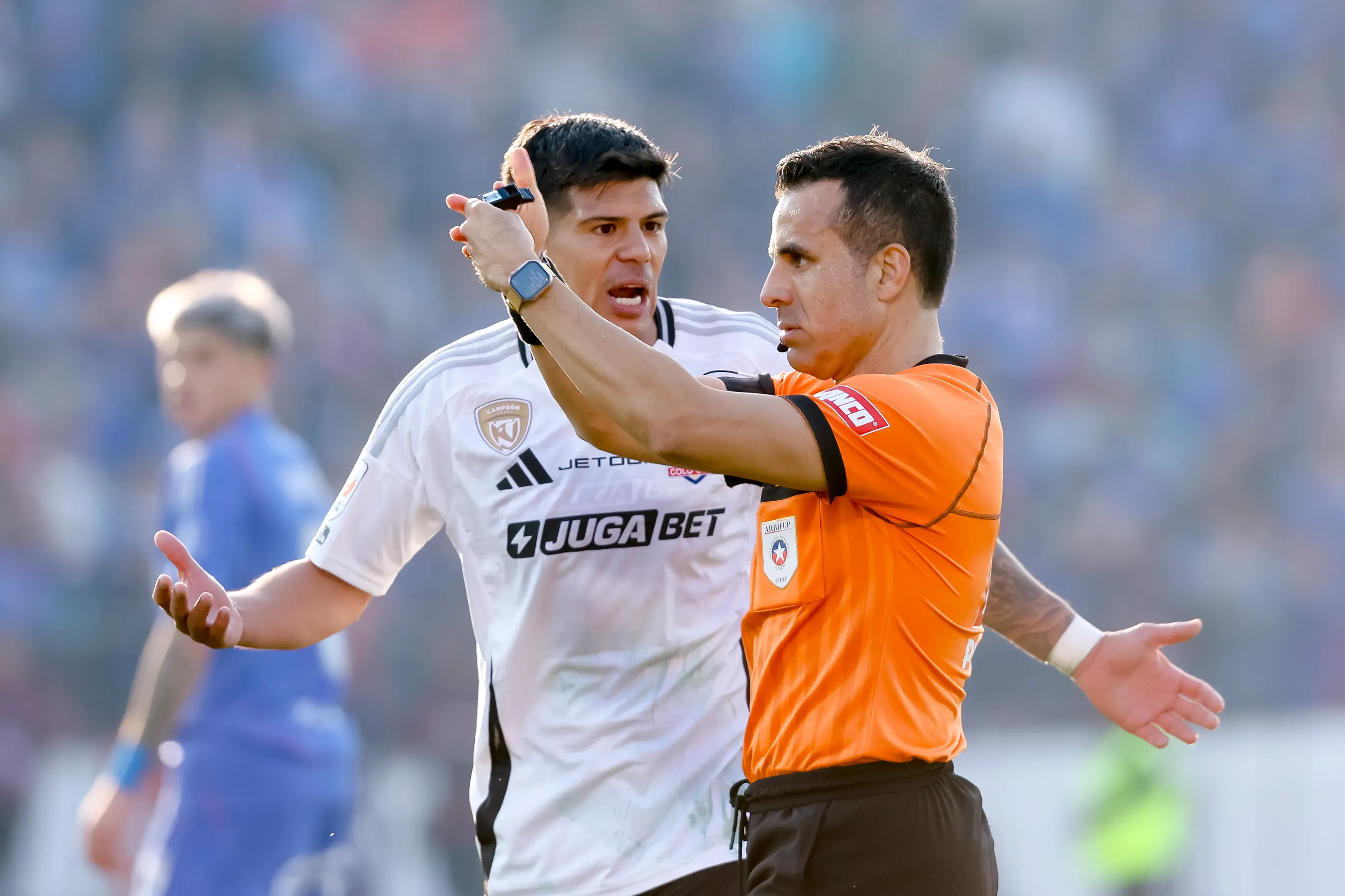 Piero Maza será el encargado de dirigir el partido de Colo Colo vs Audax Italiano. Imagen: Pepe Alvujar/Photosport