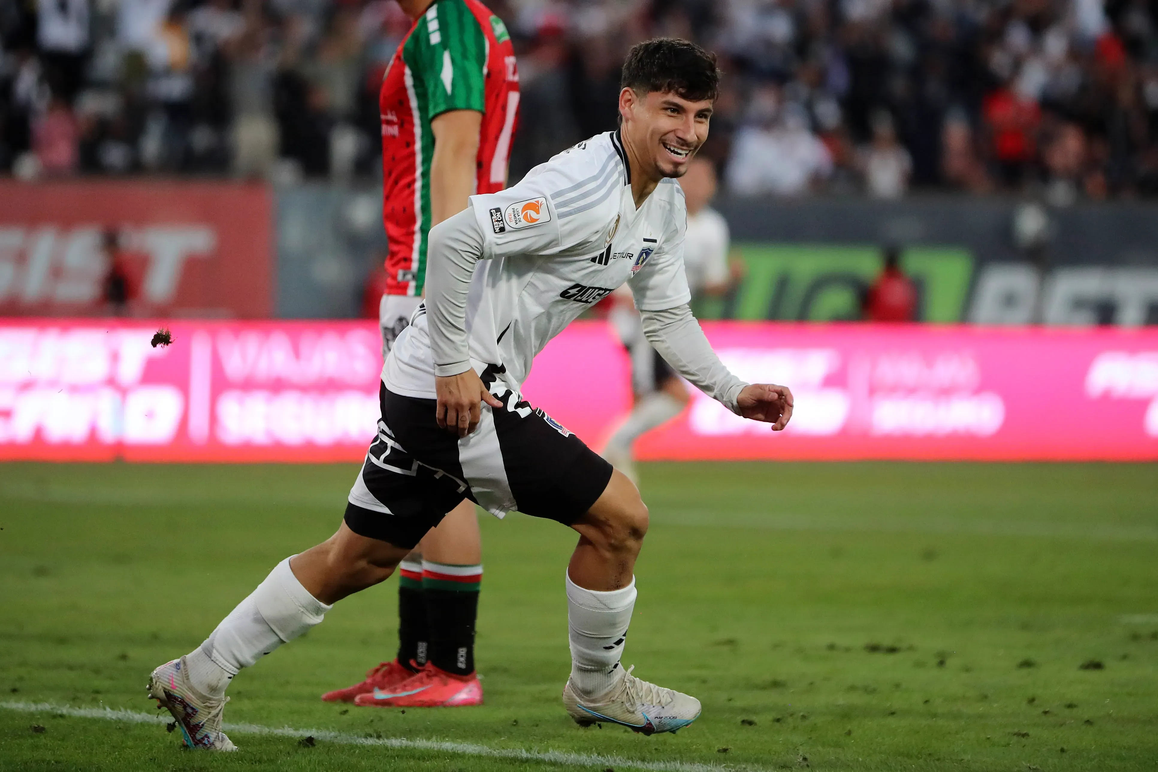 Diveros equipos muestran interés por contar con Alexander Oroz. Imagen: Felipe Zanca/Photosport