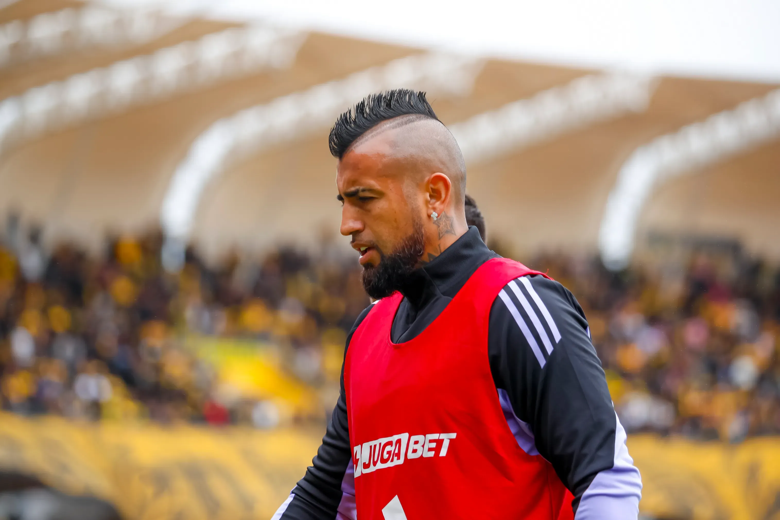 El King no ha vivido su mejor temporada en el Cacique y ha sido blanco de críticas, tanto por su desempeño dentro de la cancha, como fuera de ella.