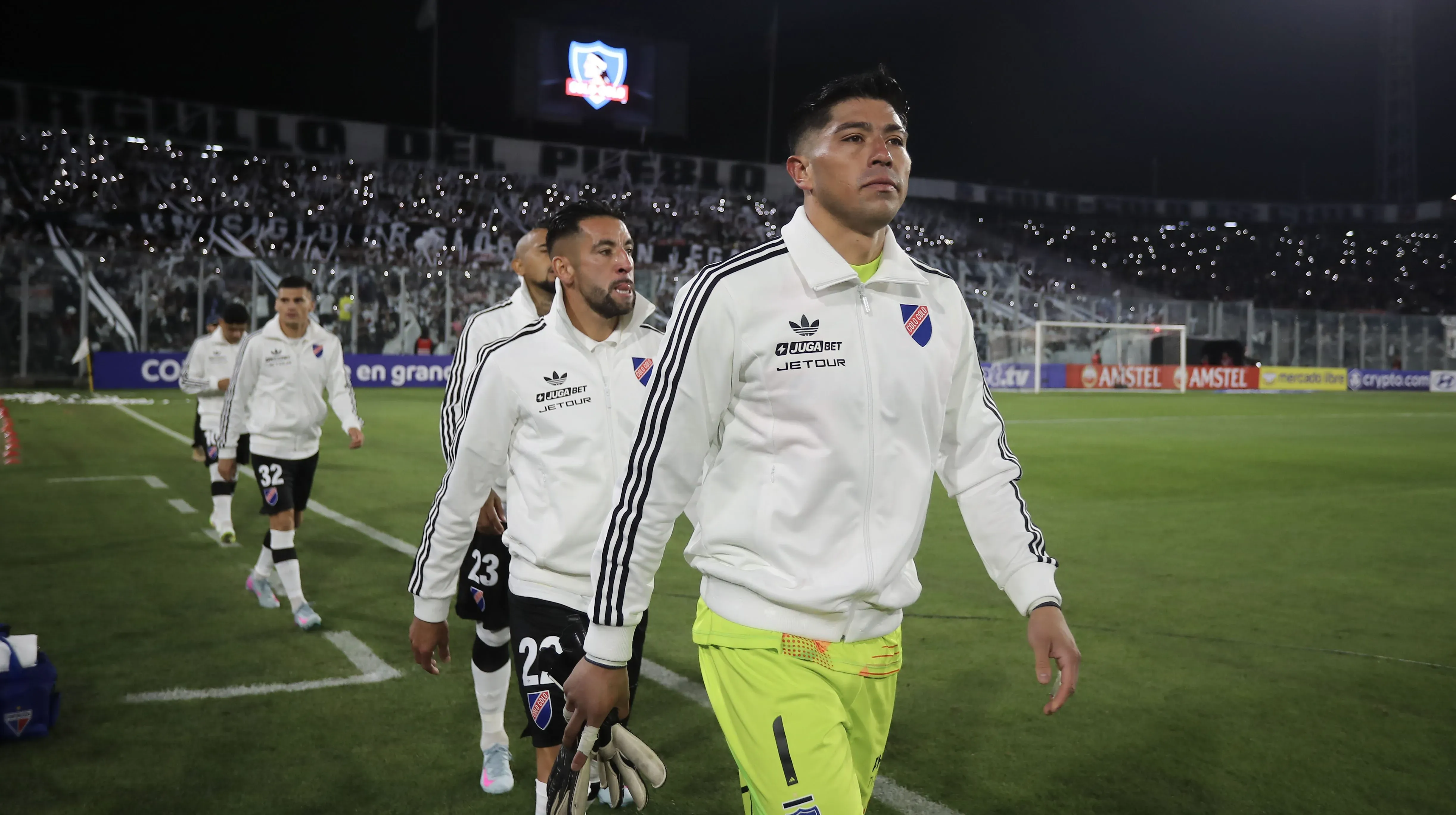 Brayan Cortés sigue sin definir su futuro en Colo Colo.