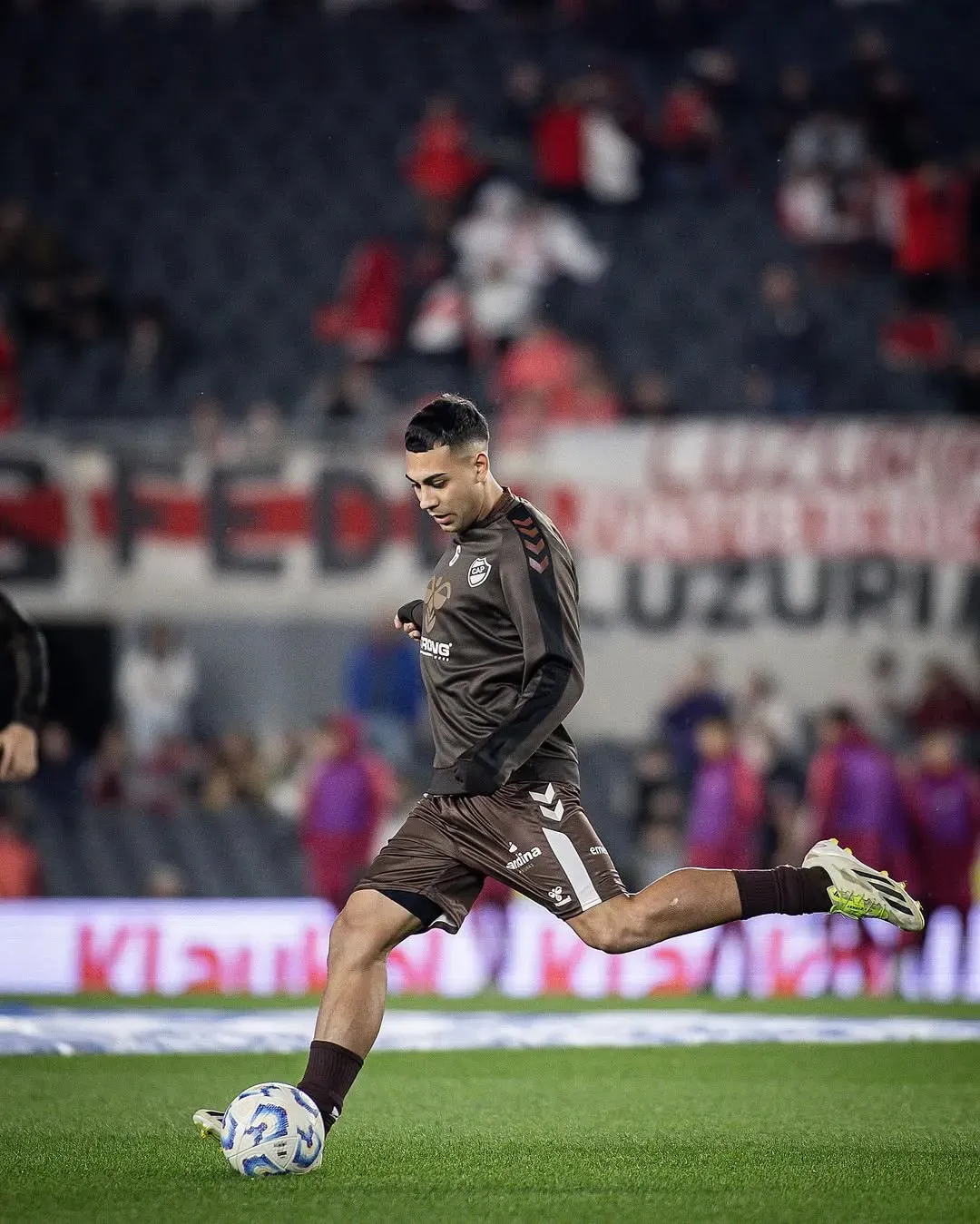 Platense se despidió de Óscar Salomón.Imagen: Instagram Óscar Salomón