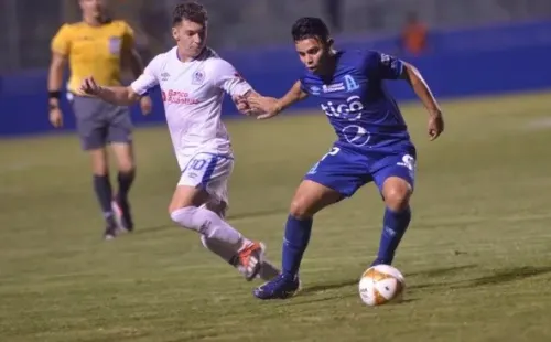 Los albos salieron victoriosos ante Alianza por la mínima diferencia.