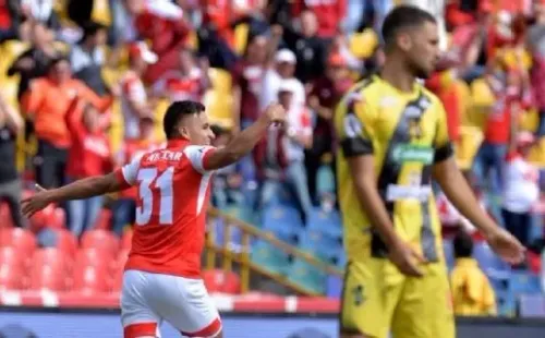 Independiente Santa Fé se quedó con la victoria con gol de Jhon Jairo Velásquez.