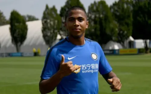 Rivas salió campeón de Italia con las reservas del Inter, y eso le valió un contrato con el primer equipo, que lo firmó hasta 2022.