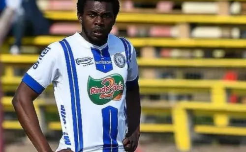 El “Muma” podría estar dando un gran paso en su carrera, con la posibilidad de fichar con Fénix y jugar Copa Sudamericana.