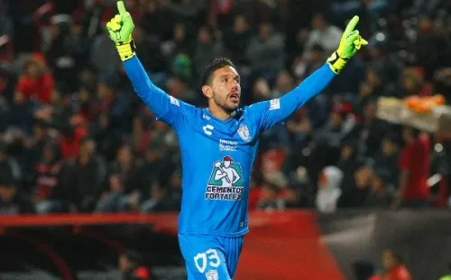 Leonel Moreira con Pachuca