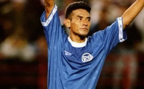 Raúl Díaz Arce, máximo goleador en la historia de La Selecta.
