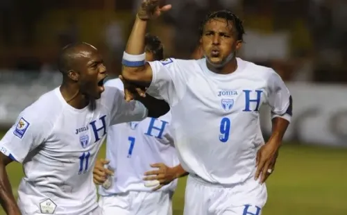 Carlos Pavón y David Suazo, dos históricos del fútbol hondureño.