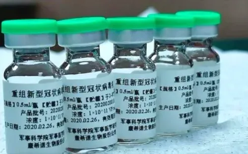 El coronavirus nació en China, mismo lugar donde están desarrollando la vacuna.