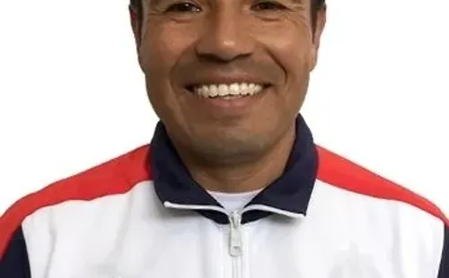 El ex futbolista está identificado con el Chivas de México.