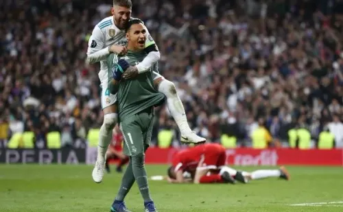 Finalmente el tico celebró la victoria junto con uno de sus mejores amigos en el plantel: Sergio Ramos.