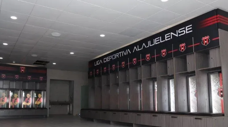 El nuevo vestuario del plantel profesional en el CAR.