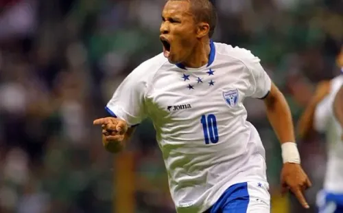 Rambo de León con la Selección de Honduras (Foto: Mediotiempo)