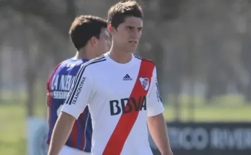 Esteban Espíndola en sus épocas de jugador millonario (Foto: River Plate)
