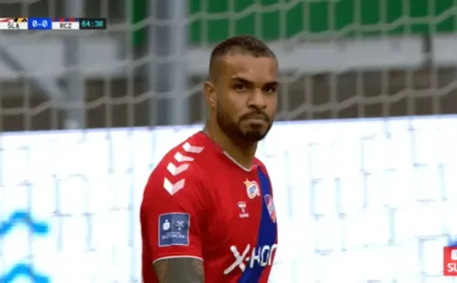Felicio Brown, delantero costarricense en el fútbol de Polonia.