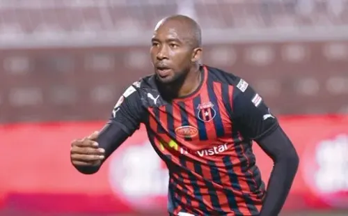 Palacios obtuvo un título en su estadía en el Alajuelese.