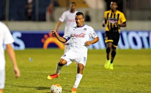 Garrido sintió que no lo cuidar en el Olimpia. (Diez)