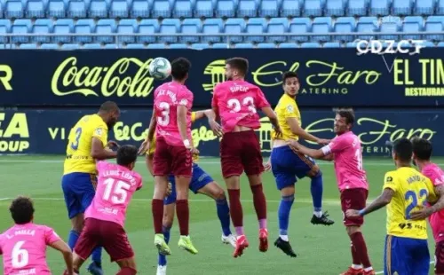 Cadiz cayó de local 2 a 0 contra Tenerife, pero sigue líder. (Twitter)