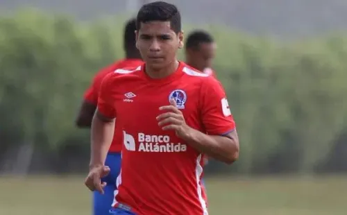 Pineda renovó por tres años más en el Olimpia. (La Prensa)
