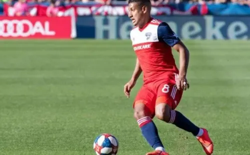 Bryan Acosta lleva 27 partidos jugados en el FC Dallas y marcó 3 goles.