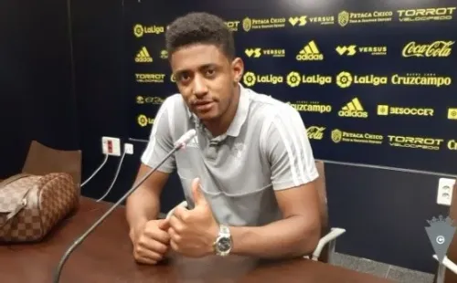 “Lo más importante es que volvimos a sumar. Como delantero, uno siempre quiere marcar, pero lo mejor es que el equipo hizo un buen trabajo”, Choco Lozano en conferencia de prensa.