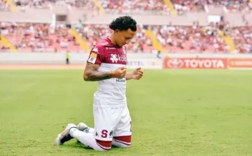 Byron deberá volver a Sporting FC, equipo dueño de su ficha. (Repretel)