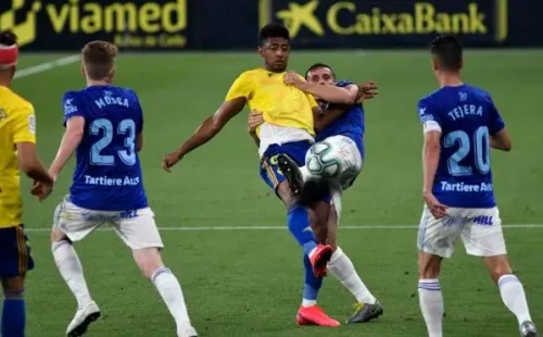 Lozano jugó 31 partidos en este temporada y marcó 10 goles. (Twitter)