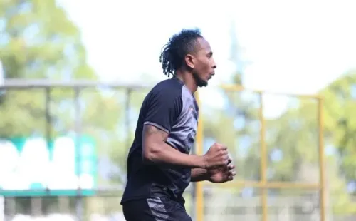 Díaz jugó 11 partidos en Comunicaciones y marcó 5 goles. (Facebook)