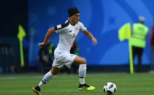 Christian Bolaños con La Sele (Foto: Getty)