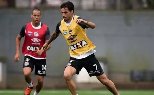 Ruiz decidió rescindir de forma unilateral su contrato con el Santos. (Columbia)