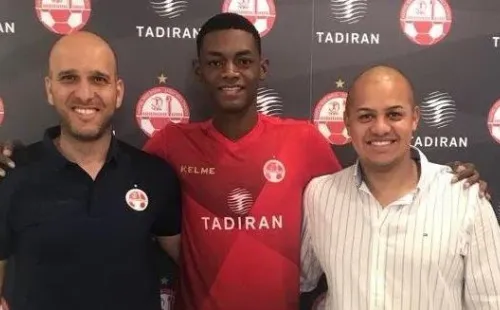 La última temporada la jugó en el Hapoel Be’er Sheva de Israel.
