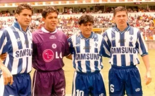 Amado Guevara con la camiseta del Saprissa (Foto: Monumental.com)