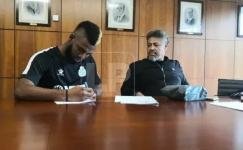 Benguché ya firmó y es nuevo jugador del Boavista. (La Prensa)
