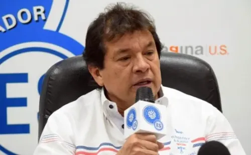 Hugo Carrillo analiza la posibilidad de jugar un partido en noviembre.