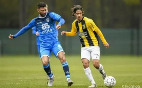 Enrico Hernández, futbolista del equipo sub 21 del Vitesse de Holanda.
