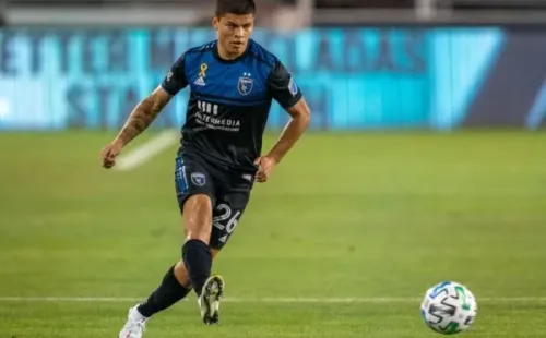 Eric Calvillo, estadounidense de madre salvadoreña.