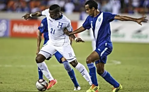 Bryan Róchez también es muy solicitado en la selección de Honduras según los sondeos en redes.