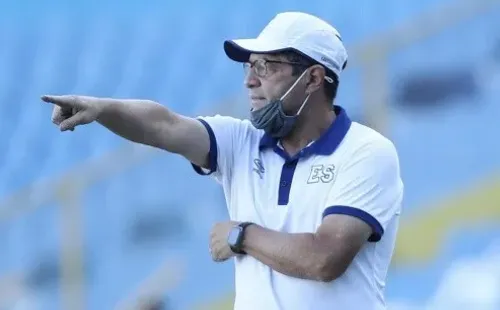 Hugo Pérez se hizo cargo de la Selección Preolímpica en Guadalajara / FESFUT