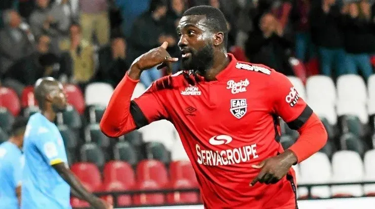 Frantzdy Pierrot es el goleador delGuingamp de la Segunda de Francia. (Ligue 2)
